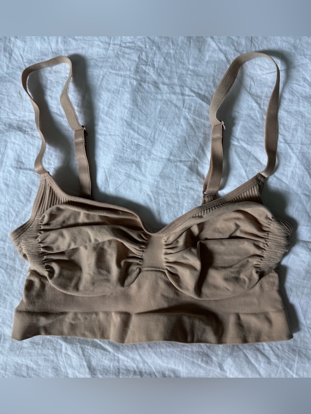 SKIMS Seamless Sculpt Ruched Wireless Bralette Sand Beige XL